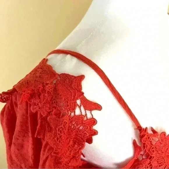 Miss Me Cold Shoulder Lace Trim Cropped Fit & Flare Blouse Top Size S - Picture 5 of 12